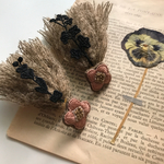 53 もふもふ 刺繍 ピアス