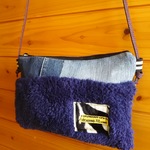 ☆お取り置き品☆ふわふわボアポシェット(ネイビー)
