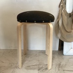スツール：mina perhonenミナペルホネン chouchoブラウンパープルカーキ系