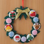 『ﾕﾐﾕﾐ様』オーダー品　ボタンで彩るXmasリース