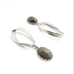 Silver & gray oval ピアス/イヤリング