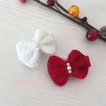 クリスマスリボン＊ふわふわファーとパールのリボンヘアクリップ＊ベビー