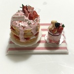 hand made ミニチュアドールハウス 再販つぶつぶ苺のケーキ⓶