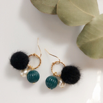 再販♡ファーボールピアス