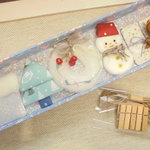 クリスマスガーランド（赤い帽子の雪だるま）
