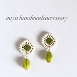 246.グリーンチェコガラスビーズ刺繍ピアス・イヤリング