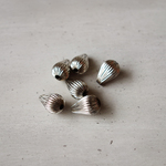 ドイツ製 1980s メタルビーズ シルバー ドロップ 18x12mm (4個)