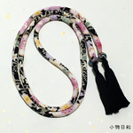 黒色の和柄髪紐