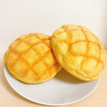 食べられないメロンパン(実物大)