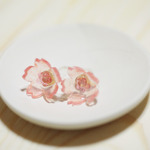 緋寒桜の一粒ピアス