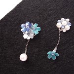 【PlasticFlowers】空花のアシンメトリーピアス