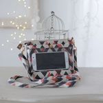 【再販】透明ポケットに入れたままスマホが操作できるスマホポシェット/綿麻ギザギザ三角