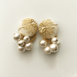 くるみボタンピアス