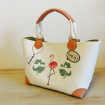 四つ葉のクローバーとフラミンゴ刺繍ハンドバッグ