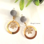 300円☆雪の結晶☆メタルリングのピアス/イヤリング