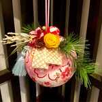 お正月玉飾り（桃）
