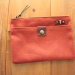 やわらか帆布の前ポケット付きポーチ　M18　-赤銅色-　H1478