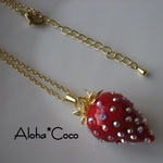 キングストロベリー*ネックレス*レッド(ゴールド/スワロフスキー付)