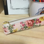 【再】ゴブラン織ピンク薔薇❤️大人可愛いペンケーススリム
