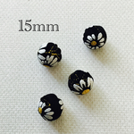 importフラワー刺繍チャーム ホワイト 4個入り