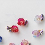 和冬＊七色椿　<クリスタルガラスリーフ＞　ピアス/イヤリング