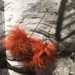 SALE¥1200→¥1150揺れるファーピアス(red)