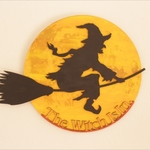 The Witch Is In. 　　魔女の看板 　