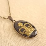 Vintage Crown pendant（black)