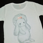 【送料無料】ロップイヤーうさぎちゃんTシャツ