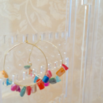 カラーシェルのフープピアス