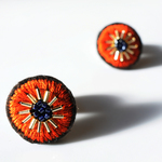 ＜Stella～遊び好きの星～＞刺繍ピアス◎クラシカルウッド◎オレンジブラウン◎2way★ロングポスト/アレルギー対応変更可能