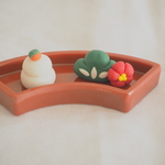 小さなお正月の縁起物(鏡餅と松梅)
