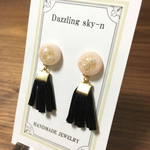冬の新作!! ミルキィパールとベロアタッセルのピアス