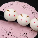 うさぎ饅頭のヘアクリップ