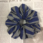 千鳥格子 blue シュシュ