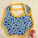 ◆ハンドメイド＿スタイ＿花柄（ブルー）◆