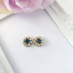 フラワースワロフスキーピアス/イヤリング