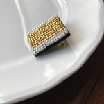 シンプル＊ビーズ刺繍ブローチ