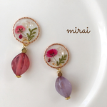 【新作】押し花レジン＊ストーンのゆらゆらイヤリング/ピアス