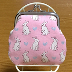  うさぎ柄がま口財布