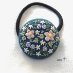 明日はhappy♡  刺繍ヘアゴム  ブローチへ変更可能