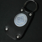 　受注生産　本牛革　家紋　キーホルダー　 彫金　ステンレス　伝統　和小物　アンティーク　プレゼント　レジェンド　冠婚葬祭　フォーマル　アート　ステーショナリー　おしゃれ　エンブレム　紋章　父　