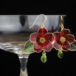 「椿」の ピアス ／ イヤリング