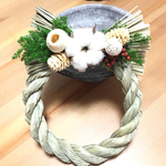 ずっと飾っておけるしめ縄リース