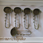 ＜素材＞ブローチ金具