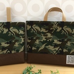 定番２点セット　恐竜迷彩　レッスンバッグ　シューズバッグ