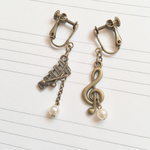 音楽好き♡パールを添えて。（木琴とト音記号）【イヤリング or ピアス】