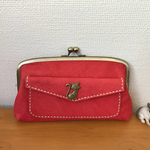 ふっくらマチ＆外ポッケ付き本革親子がま長財布（さんご色レザー）