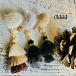 三連ミニタッセルhandmadeピアス❄️