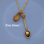 紅茶の雫ネックレス